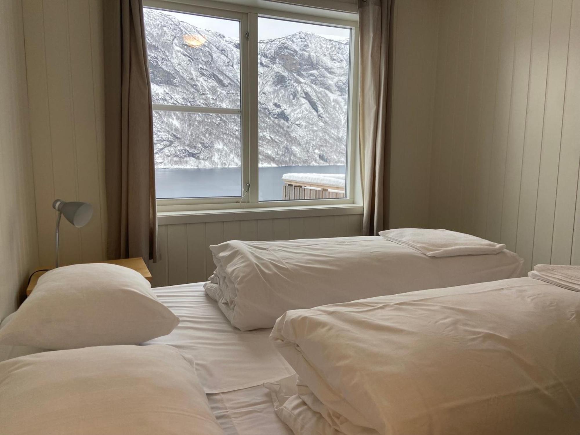 Winjum Apartments Aurland Stegastein Ngoại thất bức ảnh